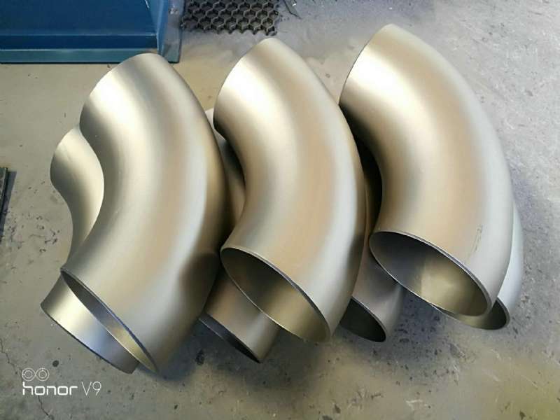 唐山对焊弯头在应用中产生的重要效果和性能